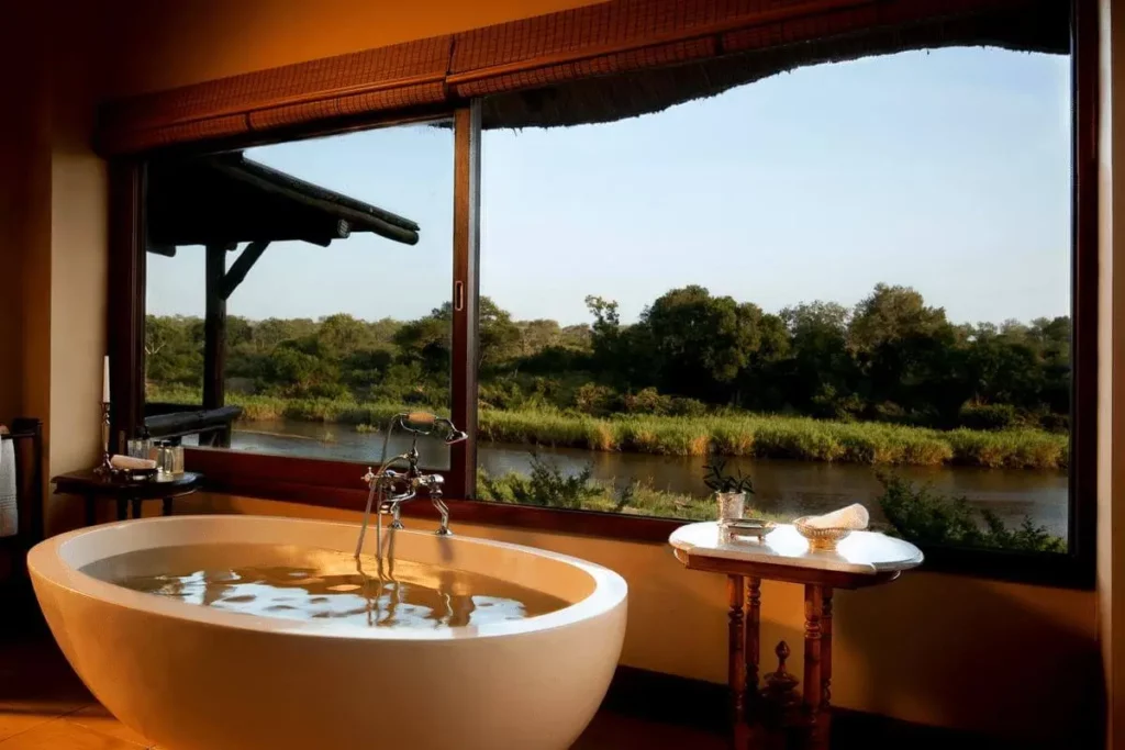 Bath at Narina Lodge in Lion Sands