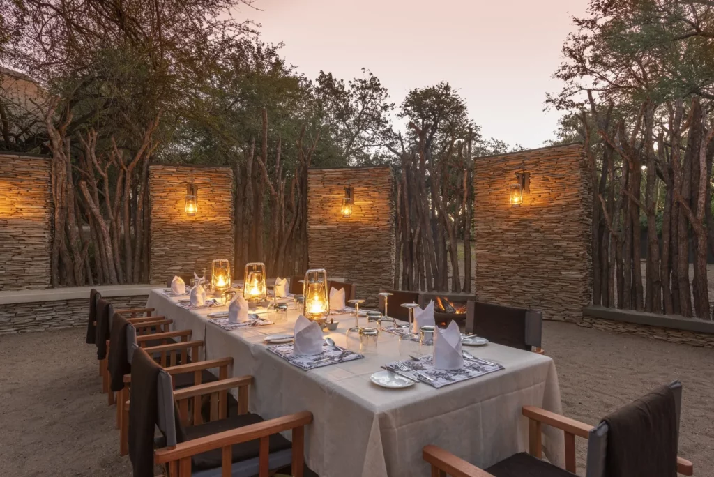 Dulini River Lodge Boma