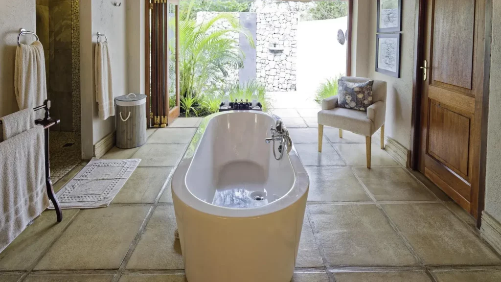 Savanna Suite Bathroom